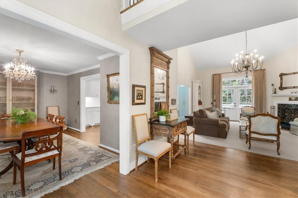 4449 Glengary Drive NE