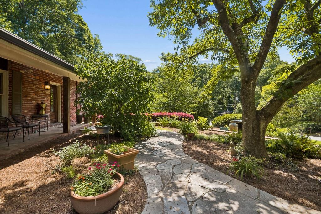 2478 Williamswood Court