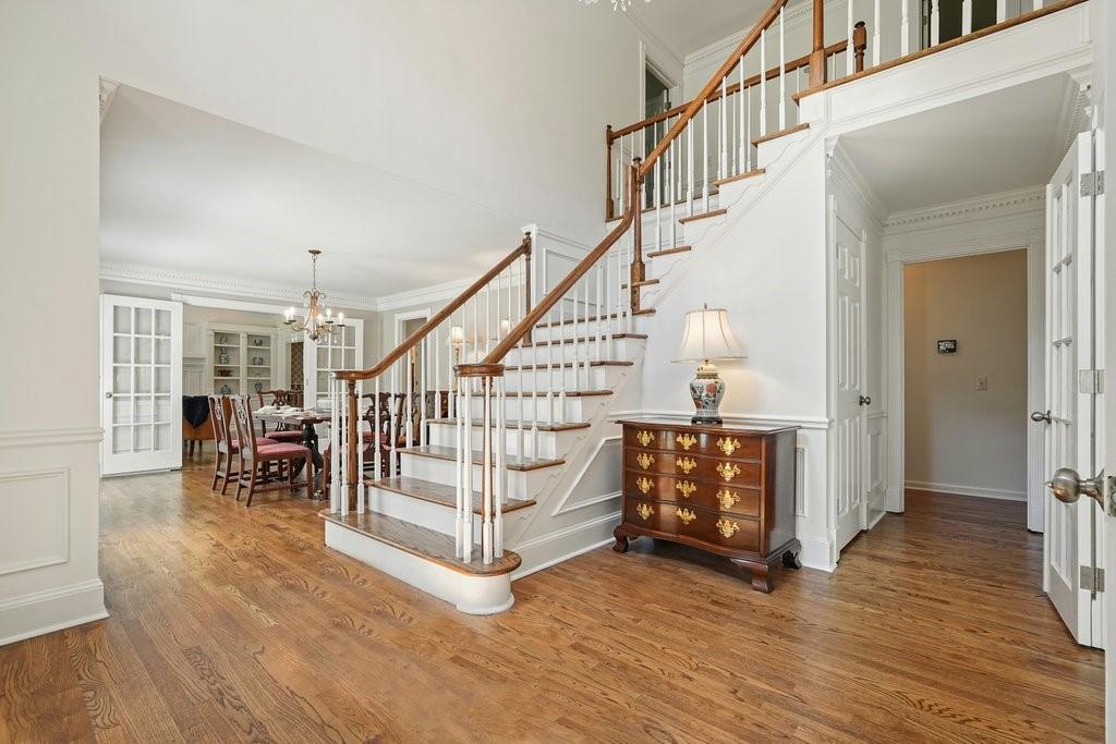 10310 Amberside Court, Roswell, Georgia image 4