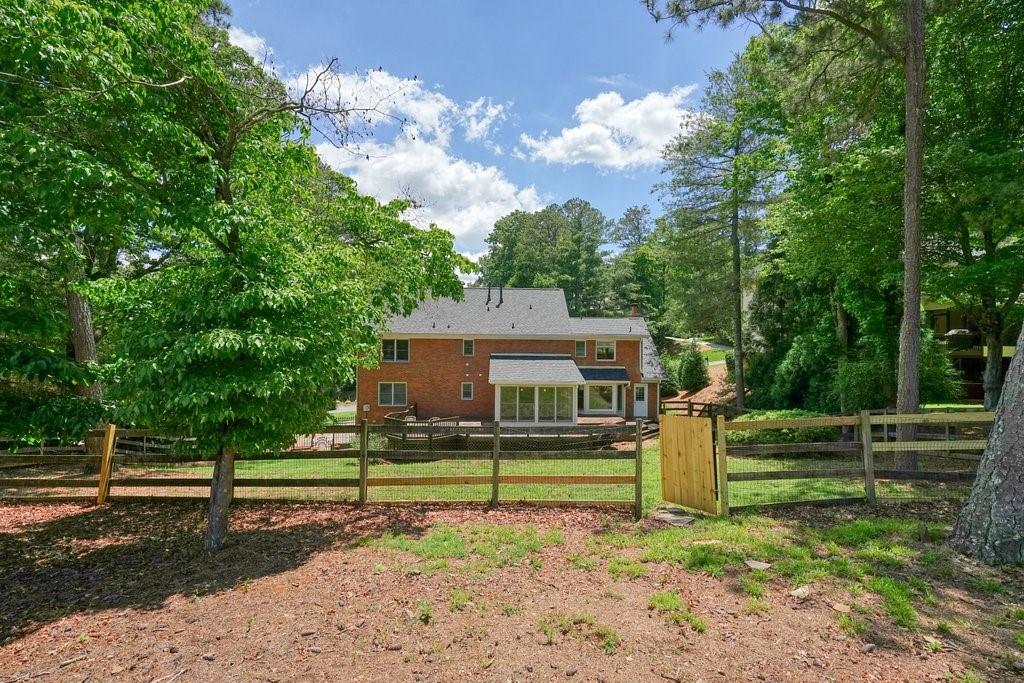 10310 Amberside Court, Roswell, Georgia image 30
