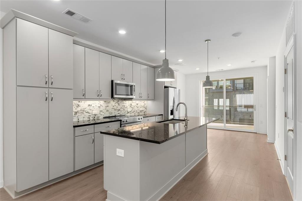 403 PRATT Drive SE 1007