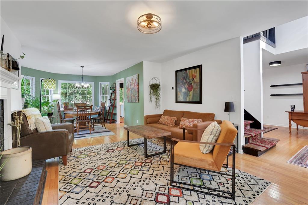 1307 Cobblestone Lane