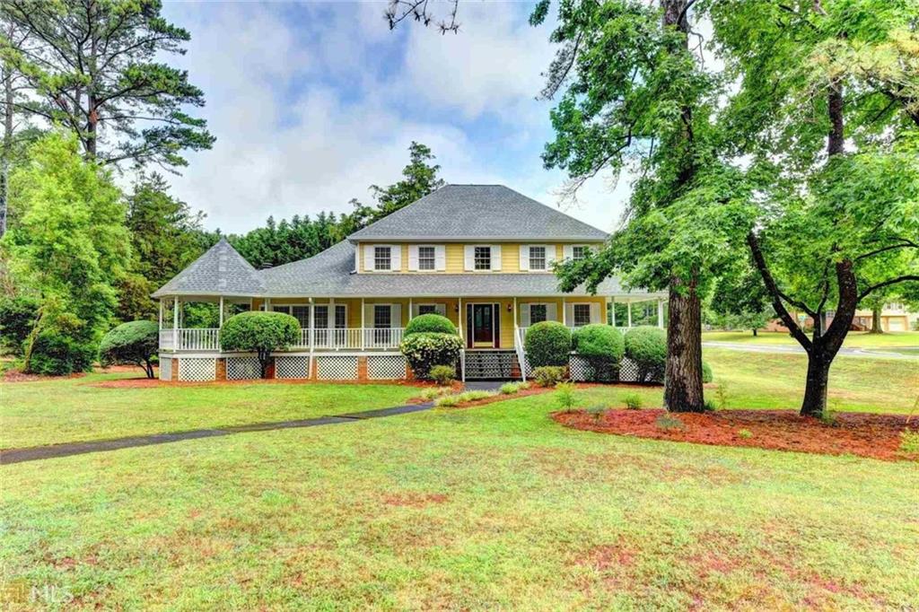 **** INVESTOR SPECIAL*** Welcome to this incredible opportunity to own this home in the sought after Parkview High School cluster. This home offers 4 bedroom/ 3 bathrooms- with a bedroom and full bath on main level. Home offers extra living space above the detached garage and fenced in back yard. Home being sold AS IS.