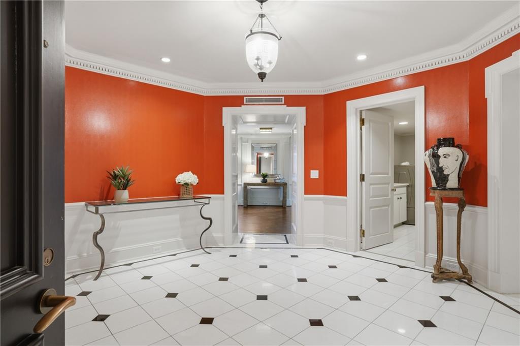 2660 Peachtree Road NW 20G