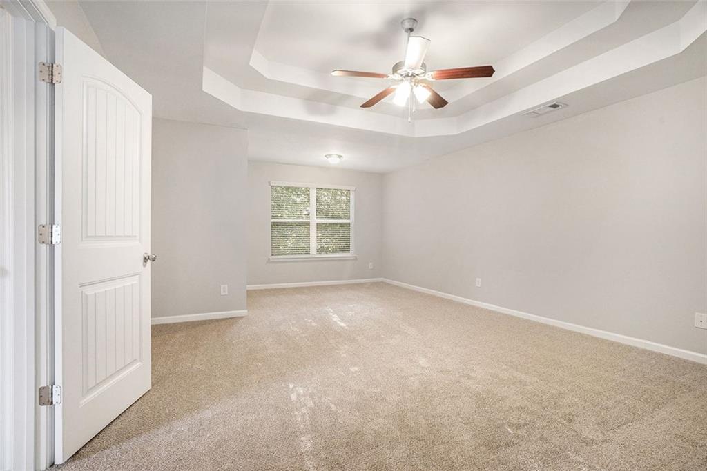 739 Rolling Downs Drive, Loganville, Georgia image 6