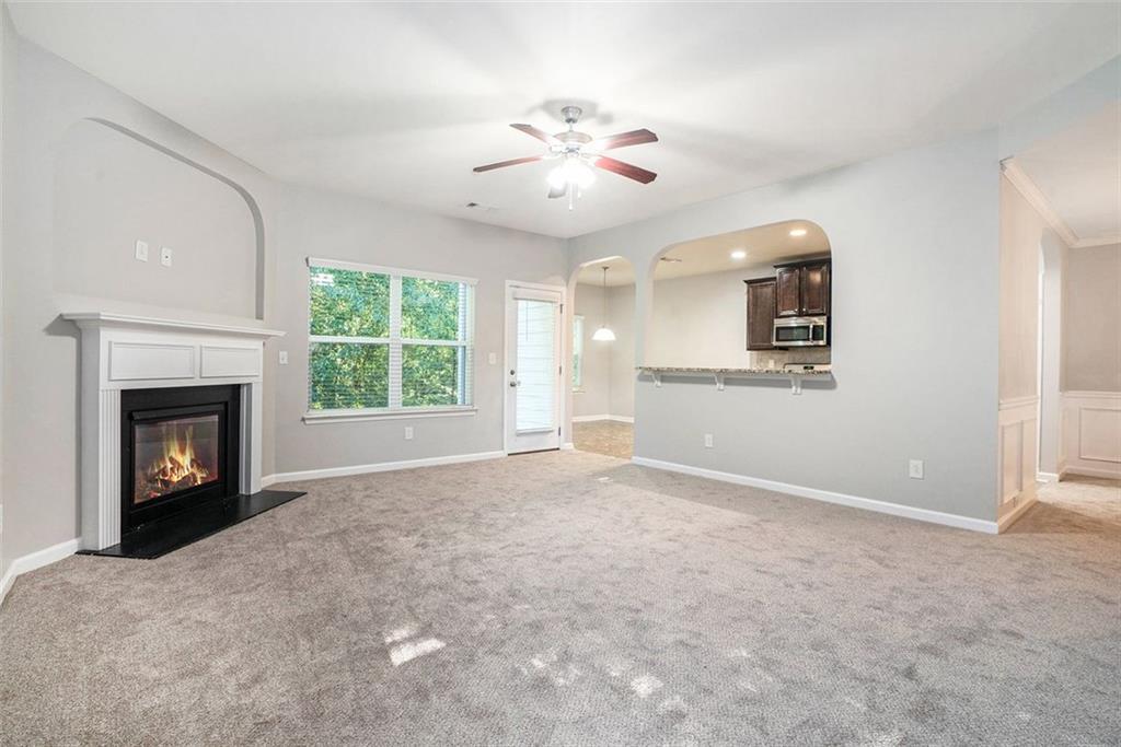 739 Rolling Downs Drive, Loganville, Georgia image 3
