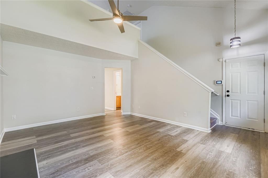 1297 Gates Circle SE