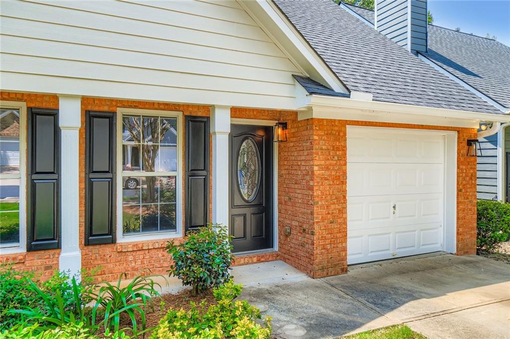 1297 Gates Circle SE