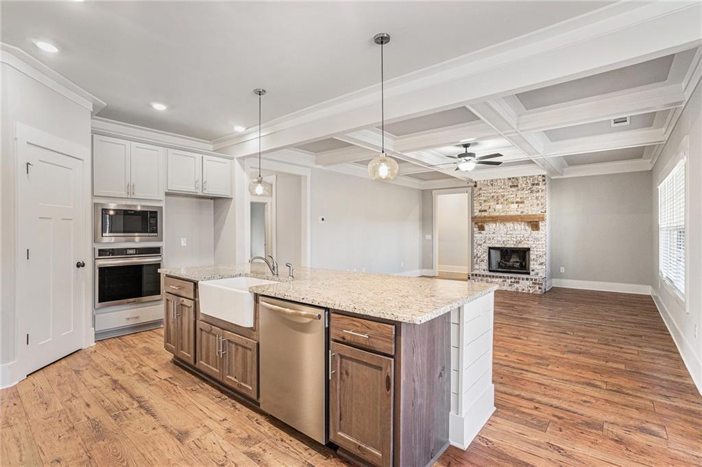 1119 Heights View Way