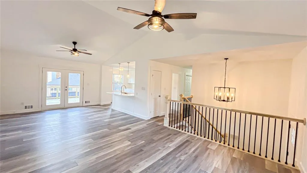 Suwanee, Georgia 30024, United States, 5 Bedrooms Bedrooms, ,3 BathroomsBathrooms,Residential,Active,252078