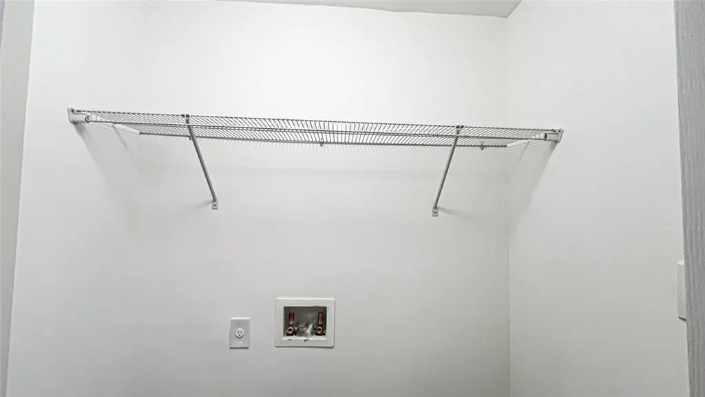 Suwanee, Georgia 30024, United States, 5 Bedrooms Bedrooms, ,3 BathroomsBathrooms,Residential,Active,252078