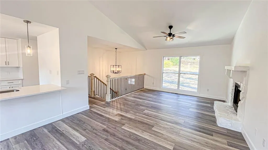 Suwanee, Georgia 30024, United States, 5 Bedrooms Bedrooms, ,3 BathroomsBathrooms,Residential,Active,252078