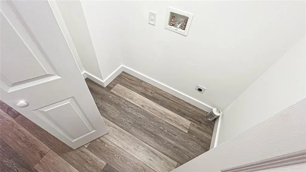 Suwanee, Georgia 30024, United States, 5 Bedrooms Bedrooms, ,3 BathroomsBathrooms,Residential,Active,252078