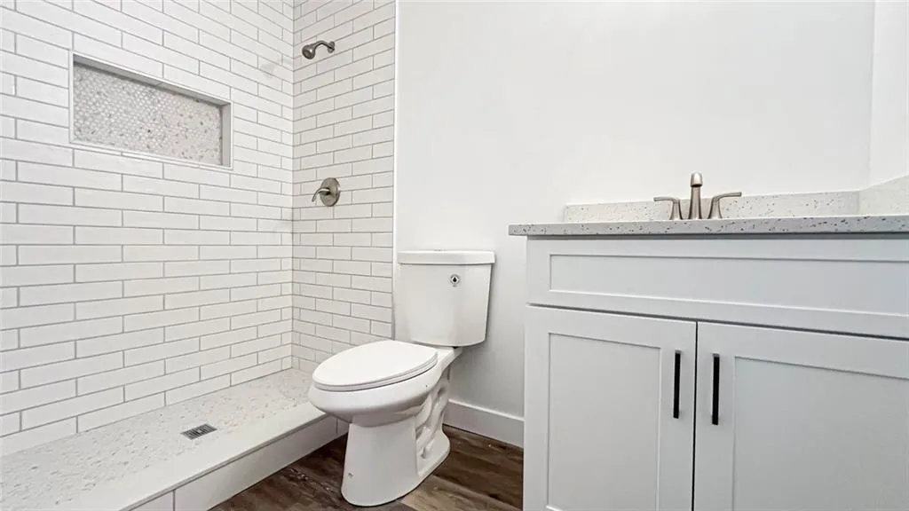 Suwanee, Georgia 30024, United States, 5 Bedrooms Bedrooms, ,3 BathroomsBathrooms,Residential,Active,252078