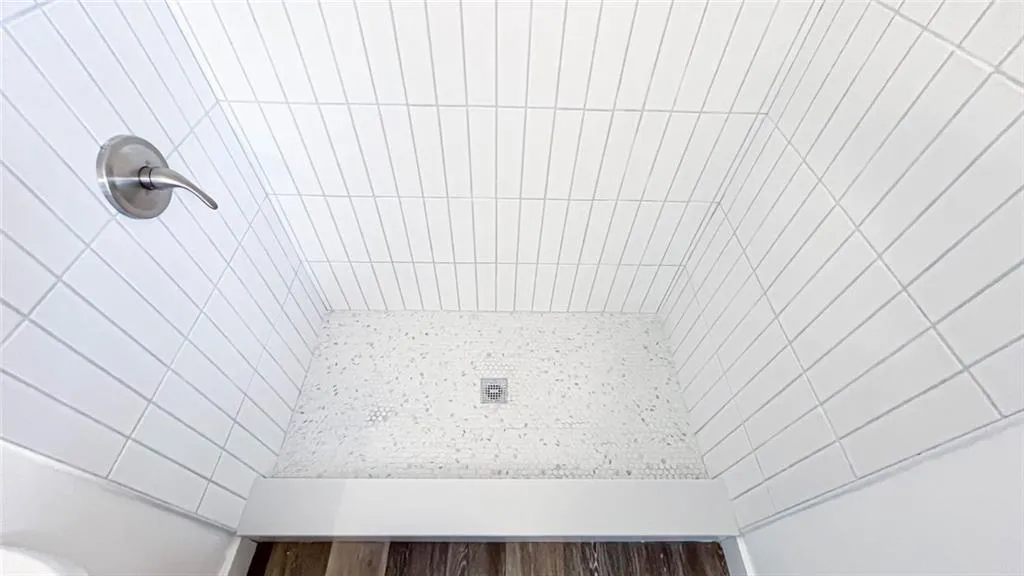 Suwanee, Georgia 30024, United States, 5 Bedrooms Bedrooms, ,3 BathroomsBathrooms,Residential,Active,252078