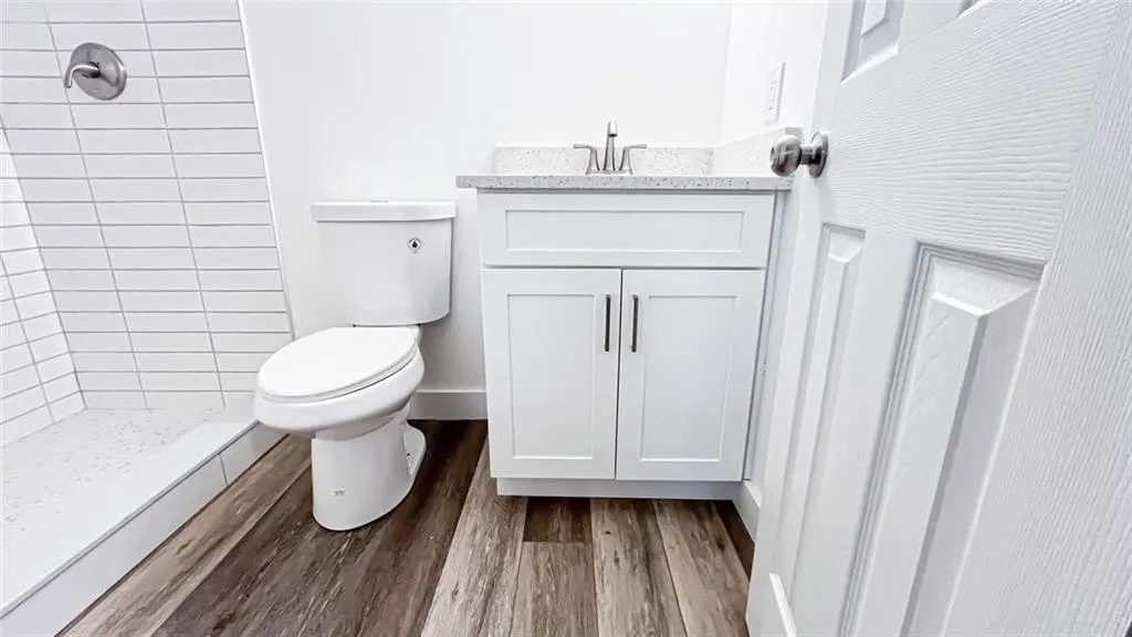 Suwanee, Georgia 30024, United States, 5 Bedrooms Bedrooms, ,3 BathroomsBathrooms,Residential,Active,252078