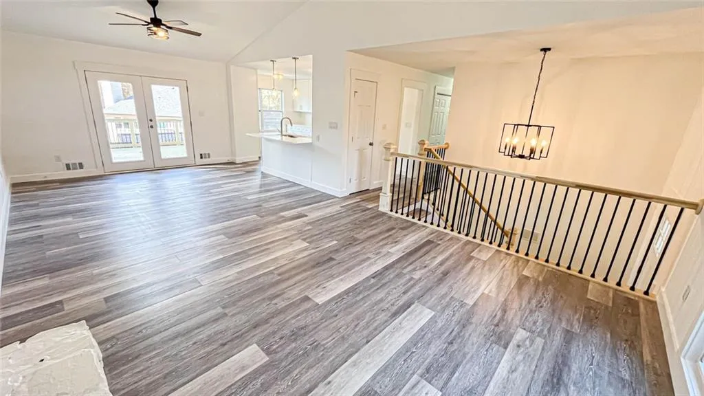 Suwanee, Georgia 30024, United States, 5 Bedrooms Bedrooms, ,3 BathroomsBathrooms,Residential,Active,252078