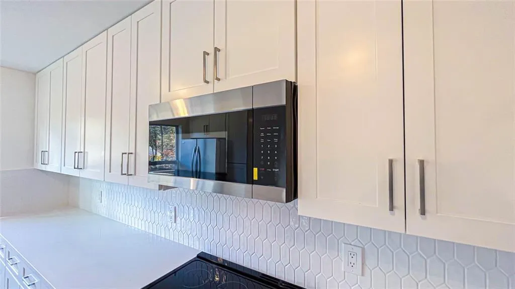 Suwanee, Georgia 30024, United States, 5 Bedrooms Bedrooms, ,3 BathroomsBathrooms,Residential,Active,252078