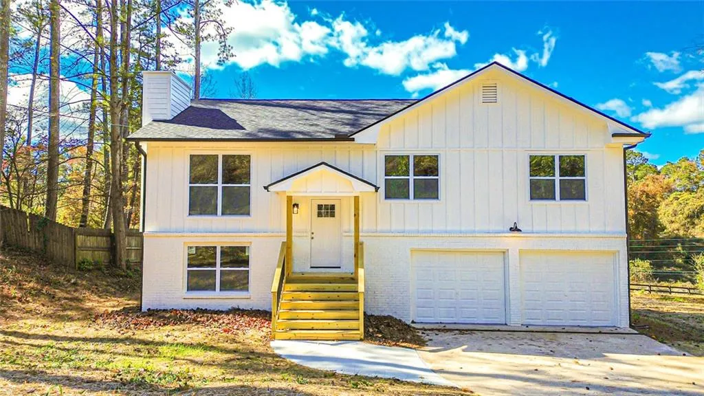 Suwanee, Georgia 30024, United States, 5 Bedrooms Bedrooms, ,3 BathroomsBathrooms,Residential,Active,252078