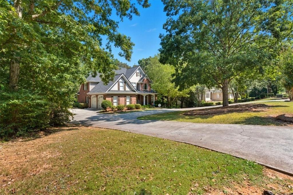 11 Breckenridge Road SE