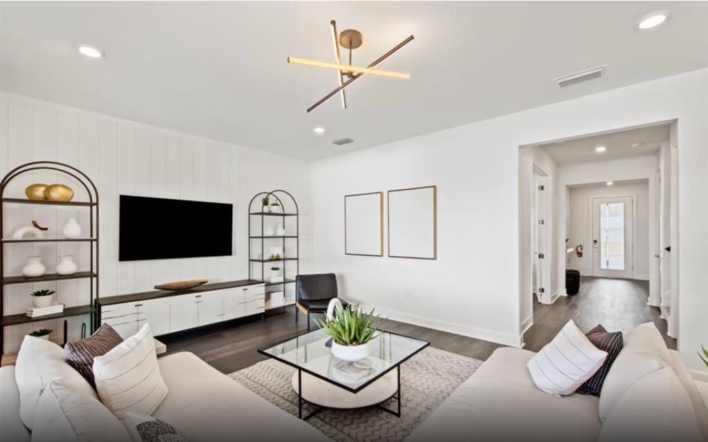 4440 Karenwood Circle