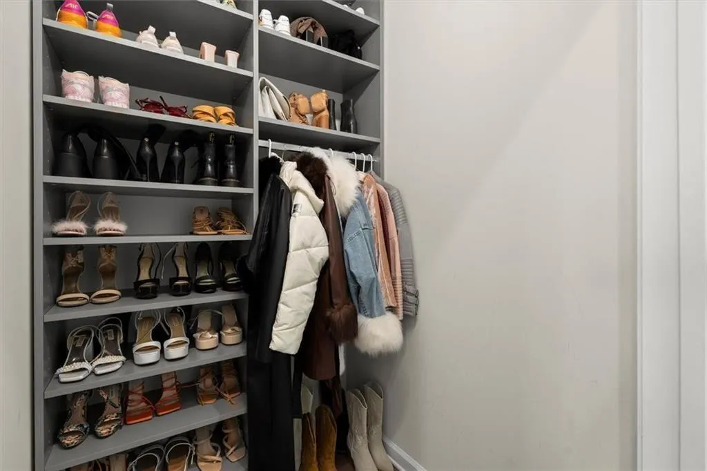 Alpharetta, Georgia 30009, United States, 3 Bedrooms Bedrooms, ,4 BathroomsBathrooms,Residential,Active,100787