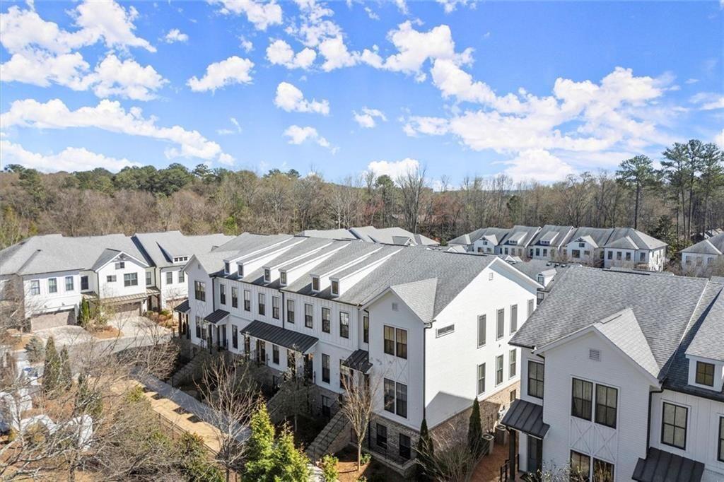 CHELSEA WALK - Residential