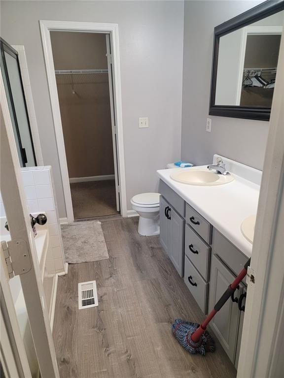 3185 Kings Glen Trail