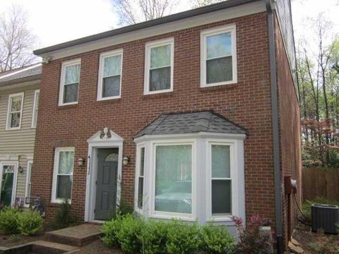 Townhouse For Sale - 1365 Old Virginia Court<br/> Marietta, GA 30067