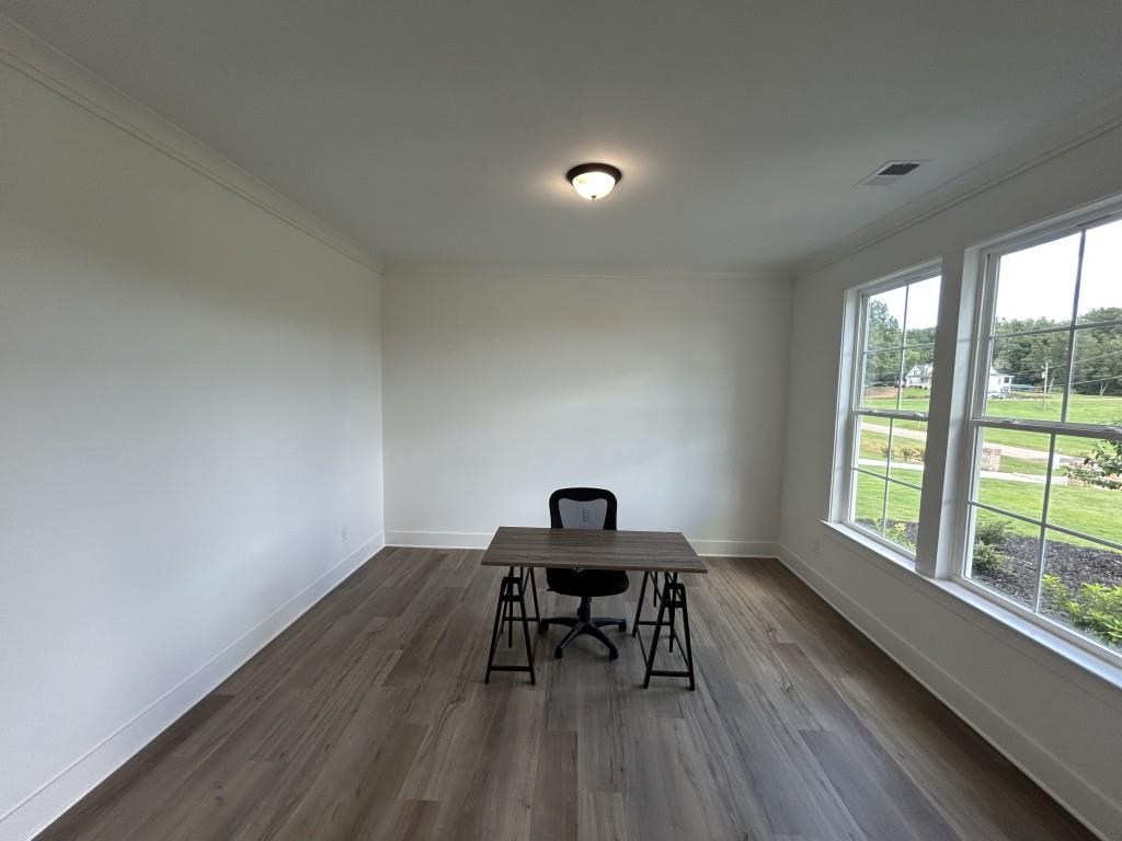 1285 PJ East Road