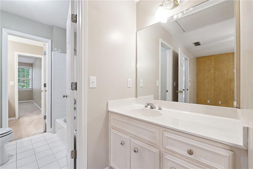 936 Bramble Oak Court, Powder Springs, Georgia image 17