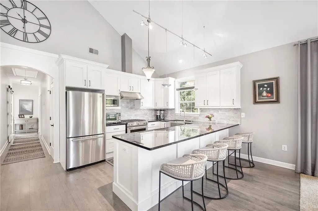 Brookhaven, Georgia 30341, United States, 3 Bedrooms Bedrooms, ,2 BathroomsBathrooms,Residential,Active,94832