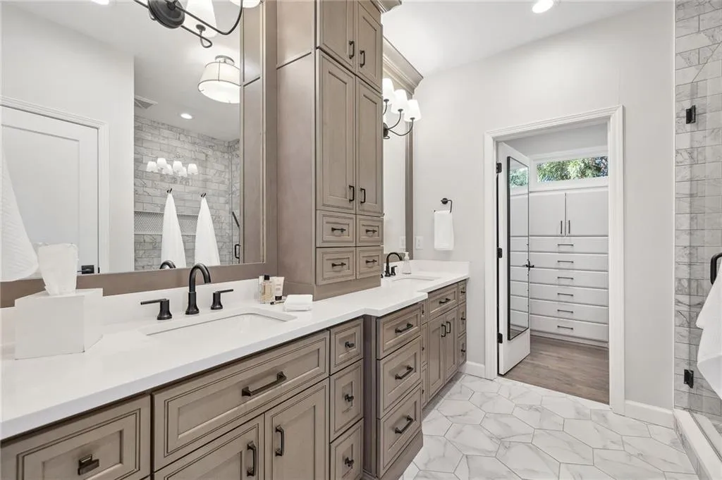 Brookhaven, Georgia 30341, United States, 3 Bedrooms Bedrooms, ,2 BathroomsBathrooms,Residential,Active,94832