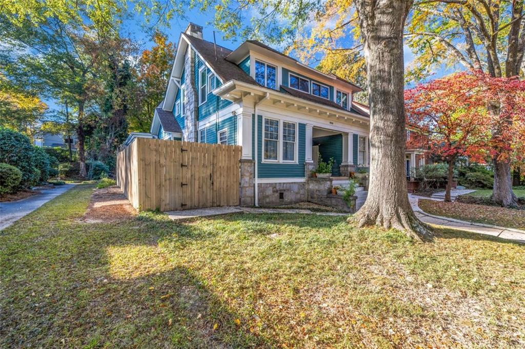 800 MYRTLE Street NE