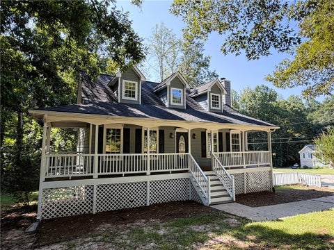 Homes For Sale - 220 Hitchcock Drive<br/> Villa Rica, GA 30180