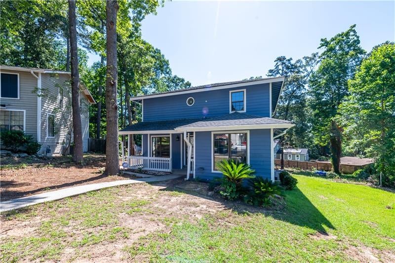 998 Ascot Court