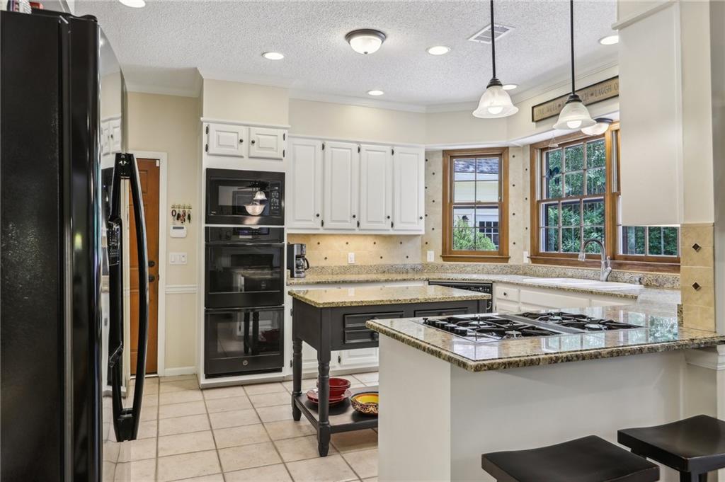 3456 Drayton Drive, Roswell, Georgia image 23