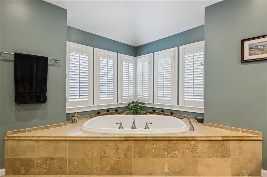 3456 Drayton Drive, Roswell, Georgia image 37