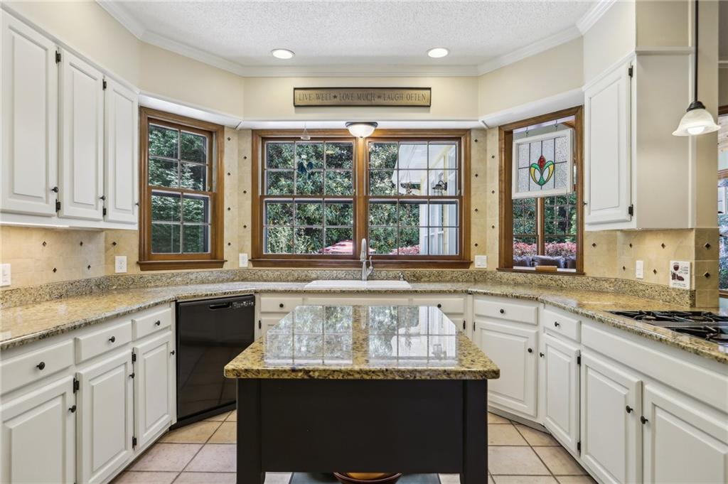 3456 Drayton Drive, Roswell, Georgia image 22