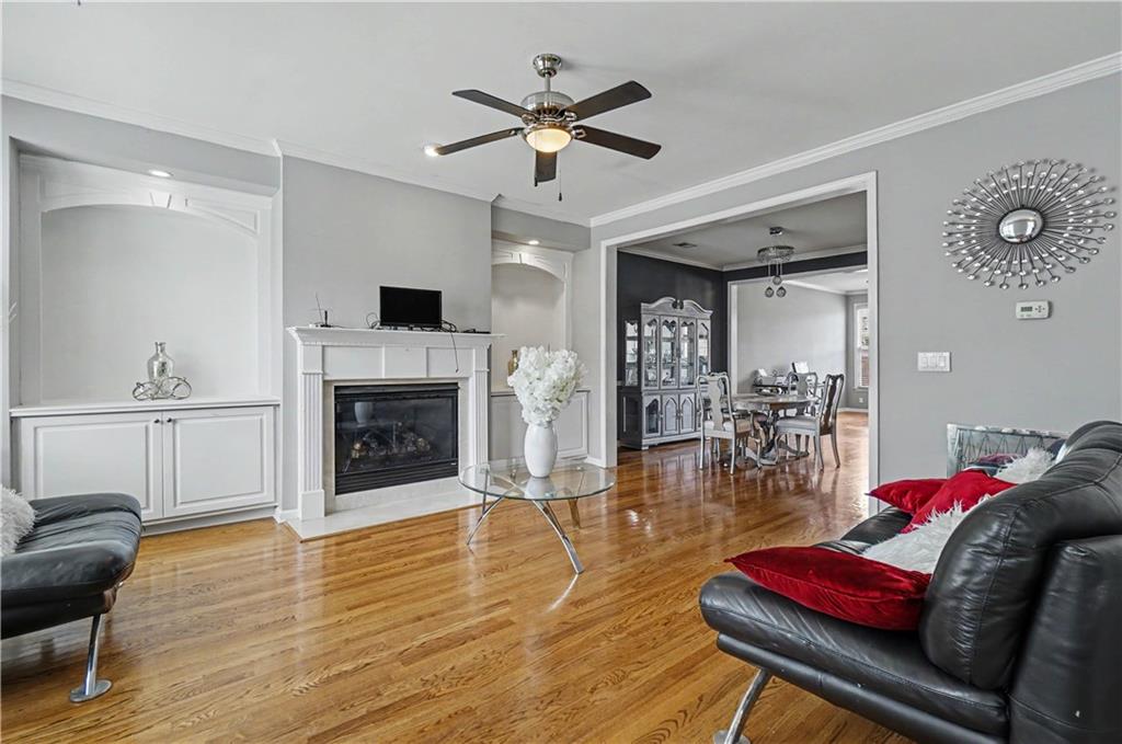 6235 Carriage Gate Lane