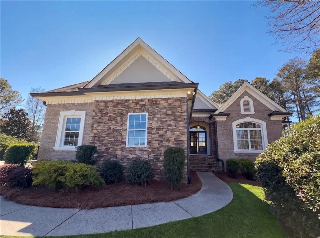 1225 Ewing Ives Drive