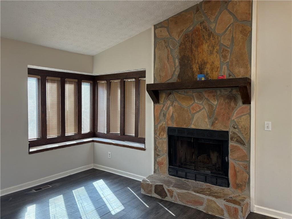 2500 Deerfield Drive