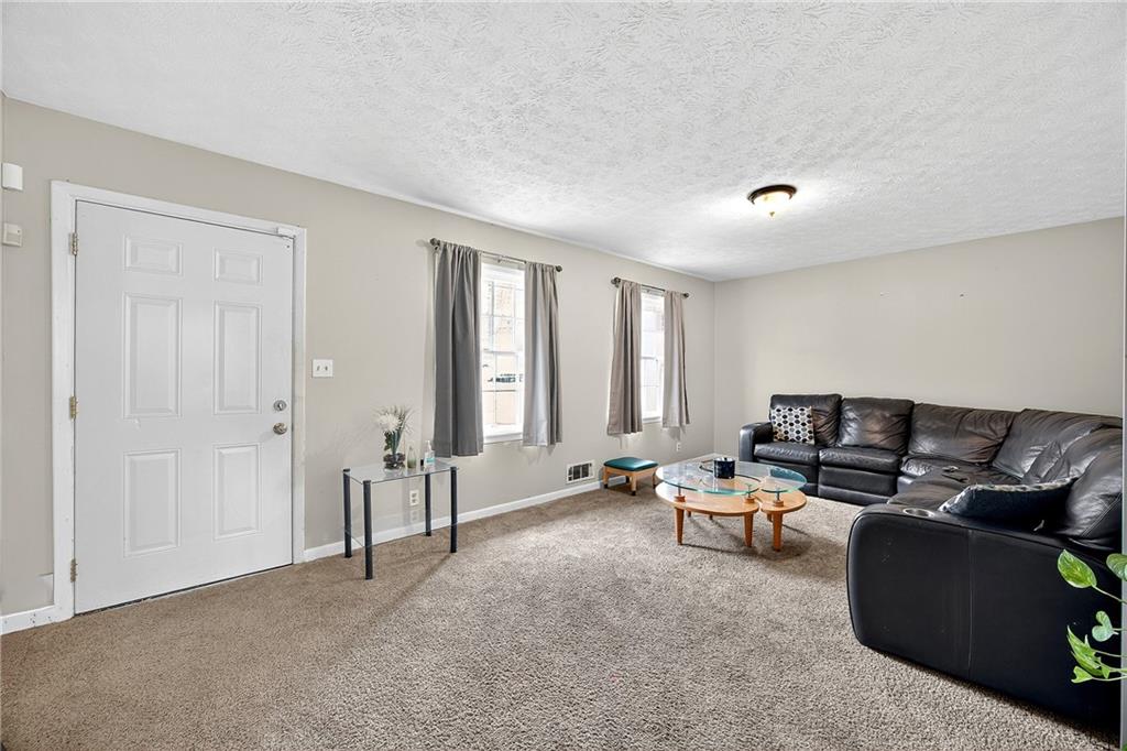 6076 Mount Zion Boulevard