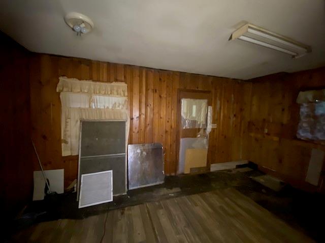 Ivan Hill - Residential