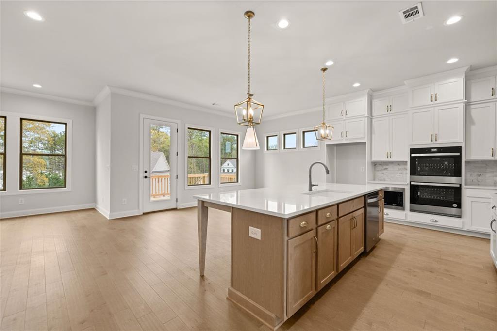 5424 Gallagher Court, Powder Springs, Georgia image 9