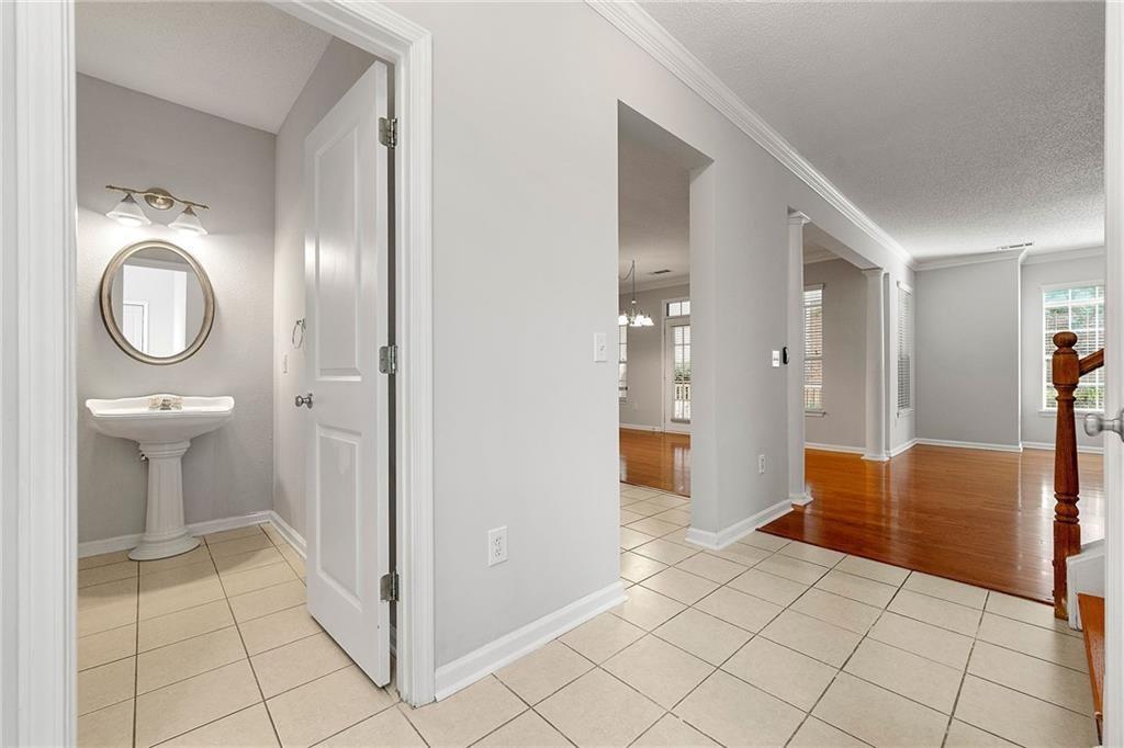 2015 Barrett Lakes Boulevard NW 415