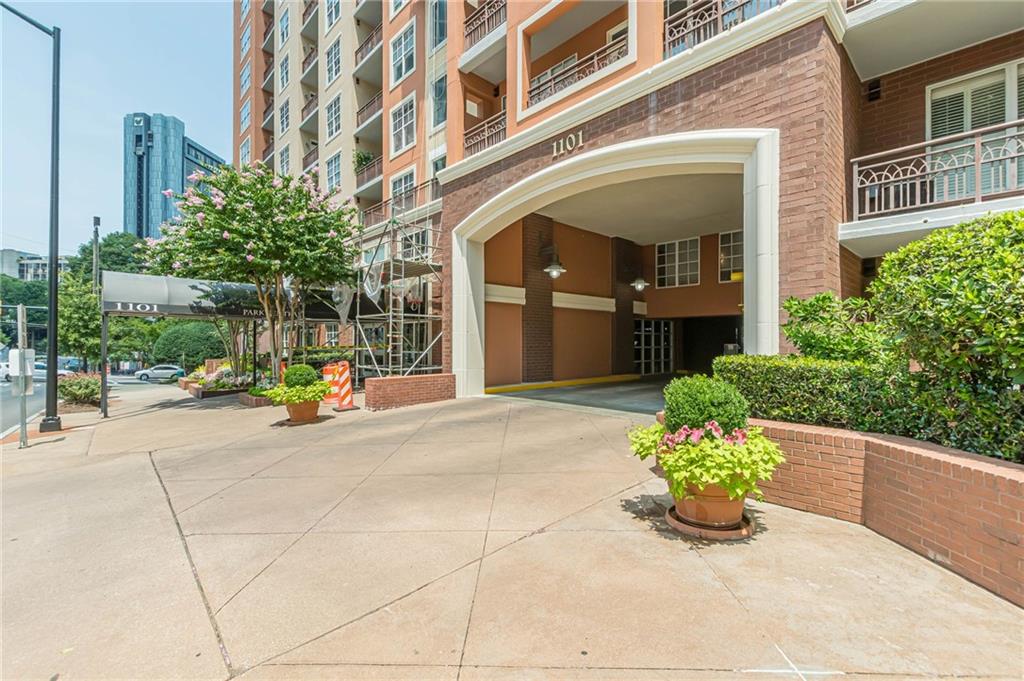 1101 Juniper Street NE 217