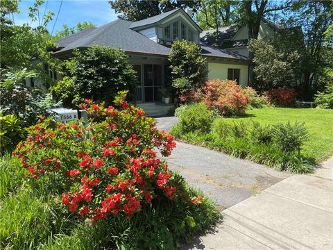 Photo of 1566 N Morningside Drive NE, Atlanta, GA 30306 (MLS # 7655368)