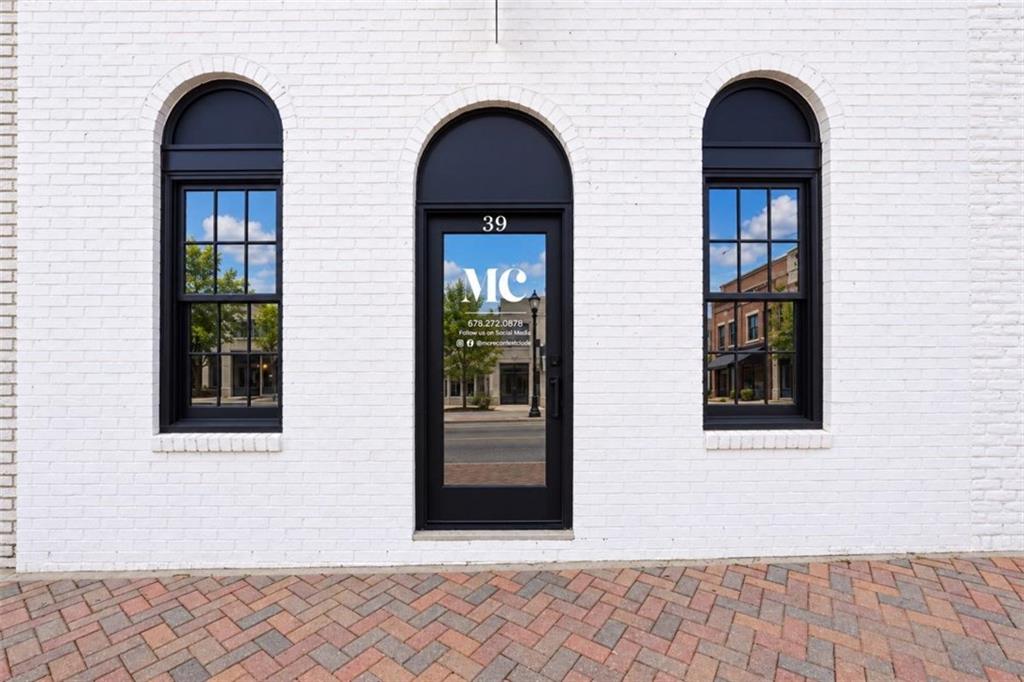 37 Keys Ferry Street