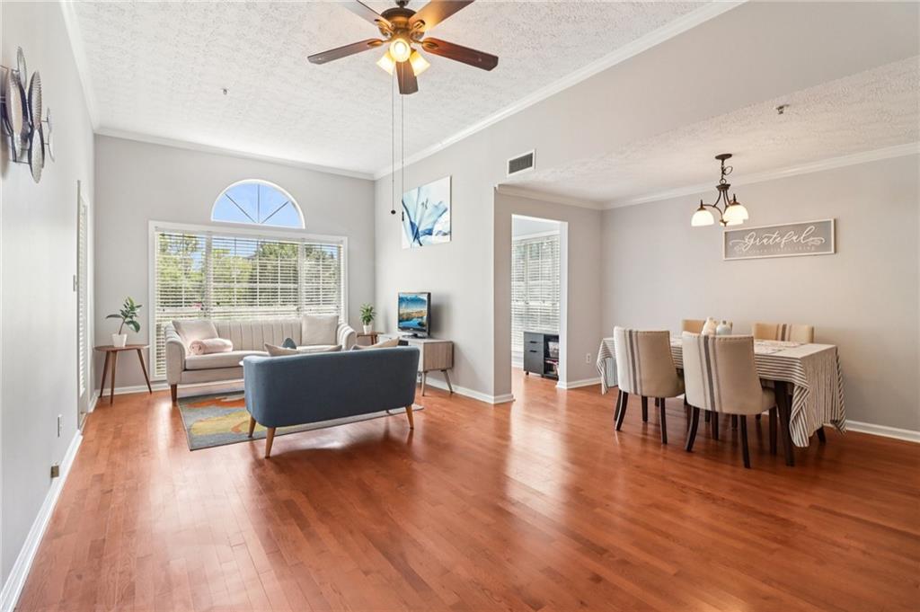 1250 Parkwood Circle SE 1307